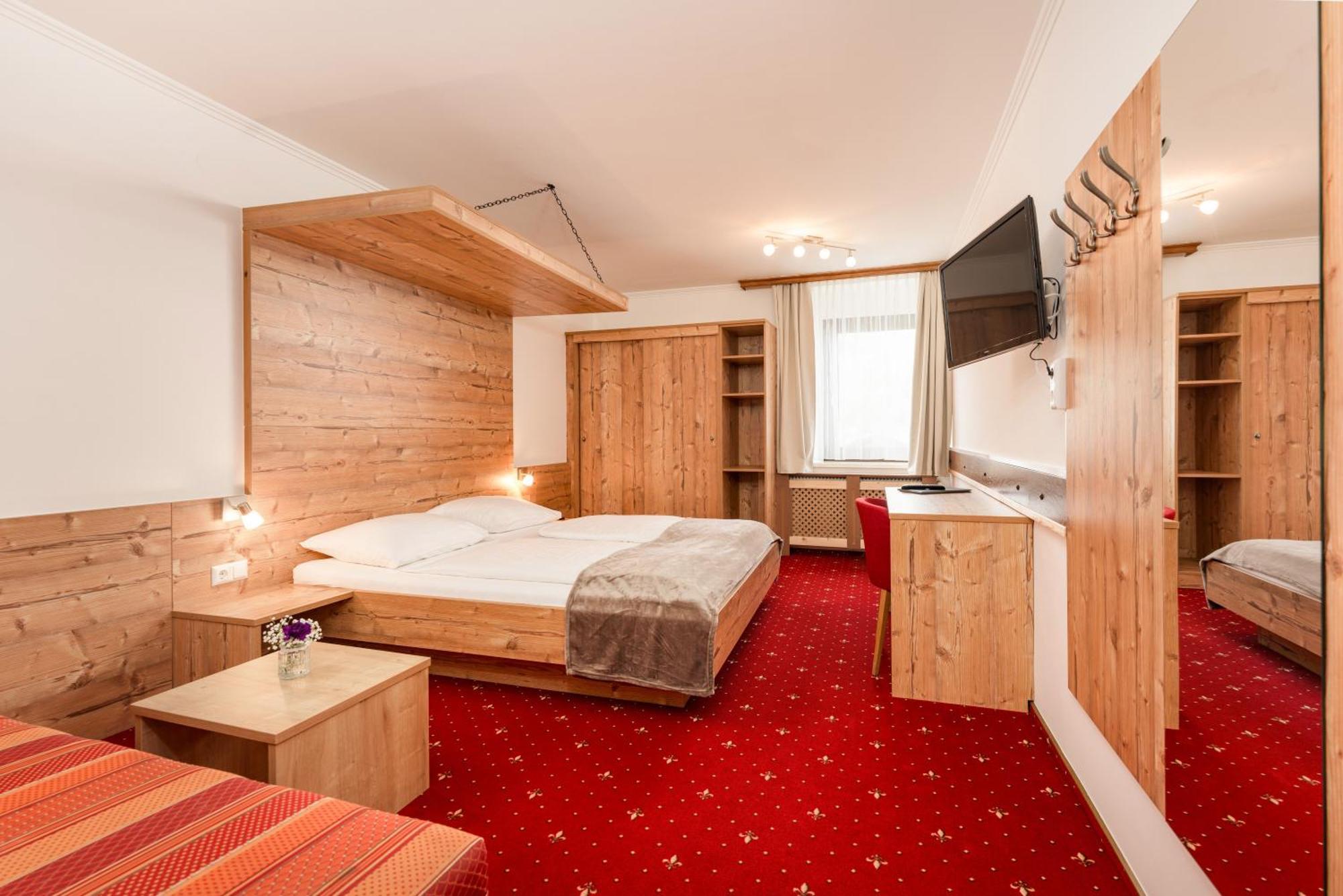 Kirchenwirt Schladming Hotel Bagian luar foto